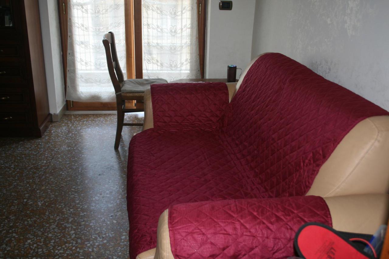 Appartamento Per Turisti E Famiglie Roma 外观 照片
